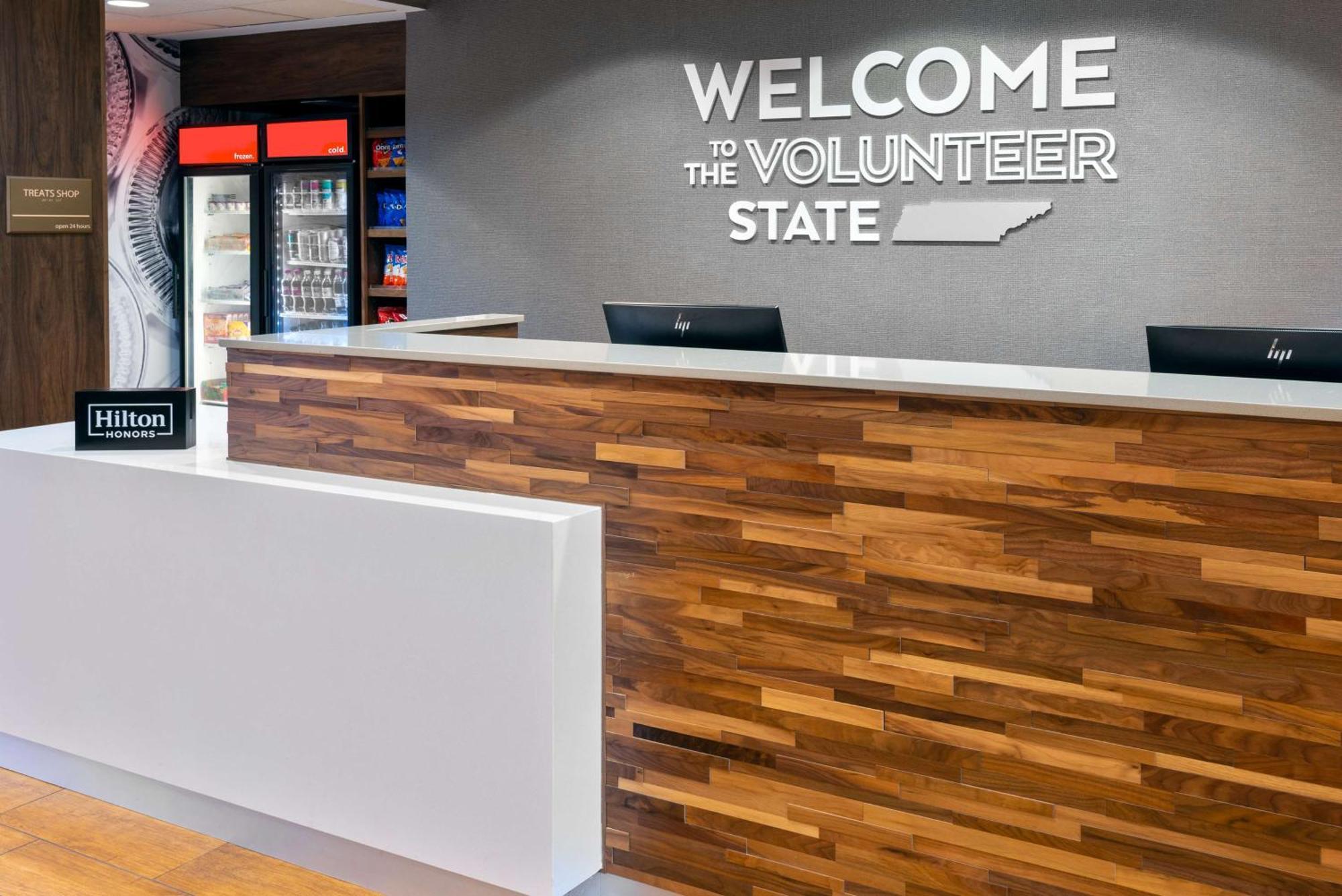 Hampton Inn & Suites Murfreesboro Bagian luar foto